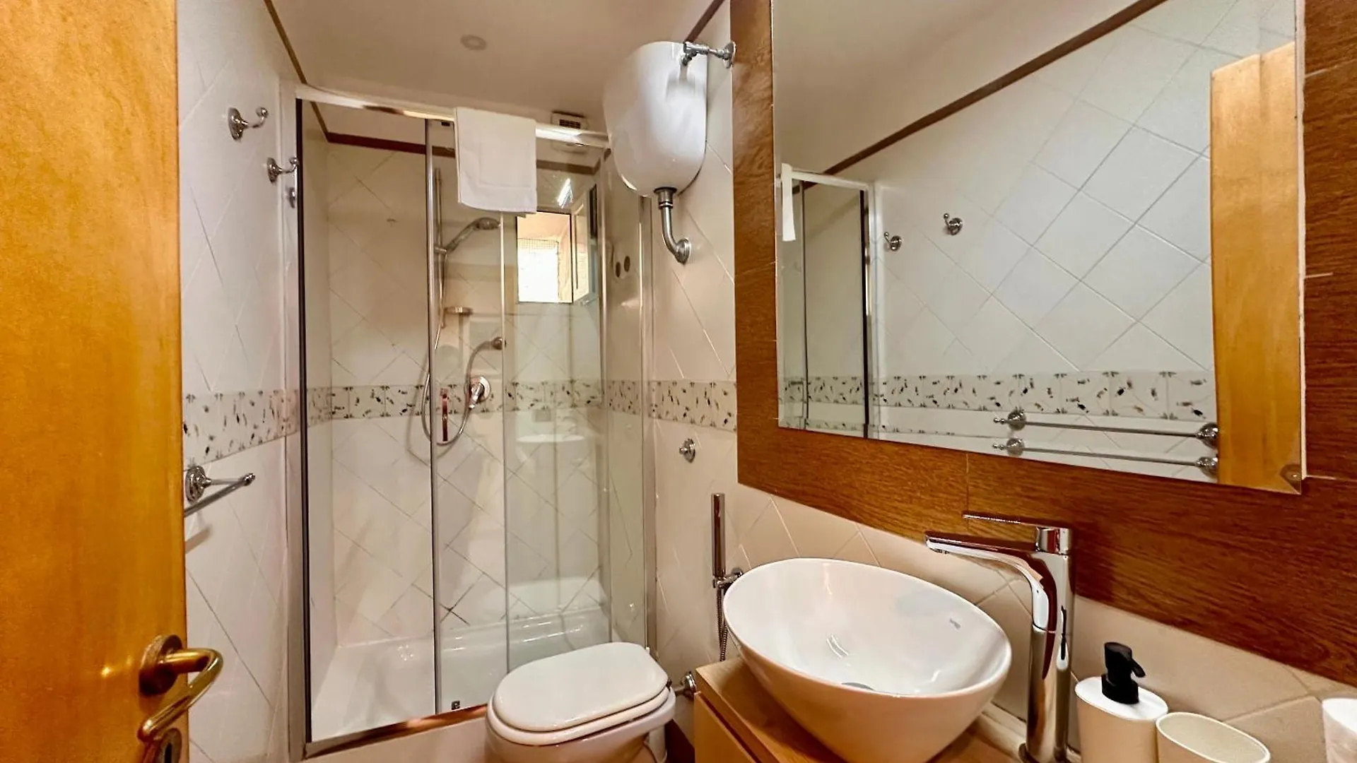Mammina Home Chiatamone Napoli Italia