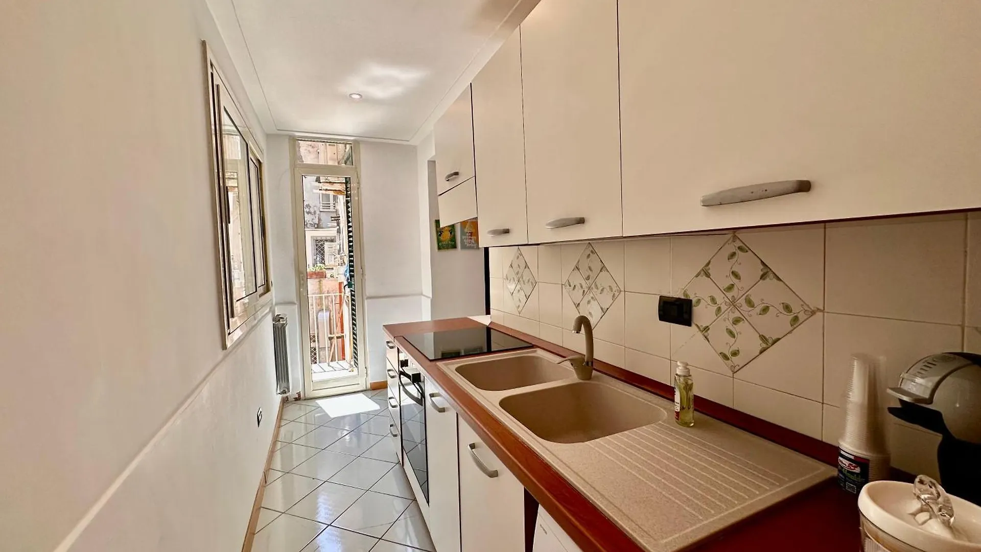 Mammina Home Chiatamone Naples 0*,